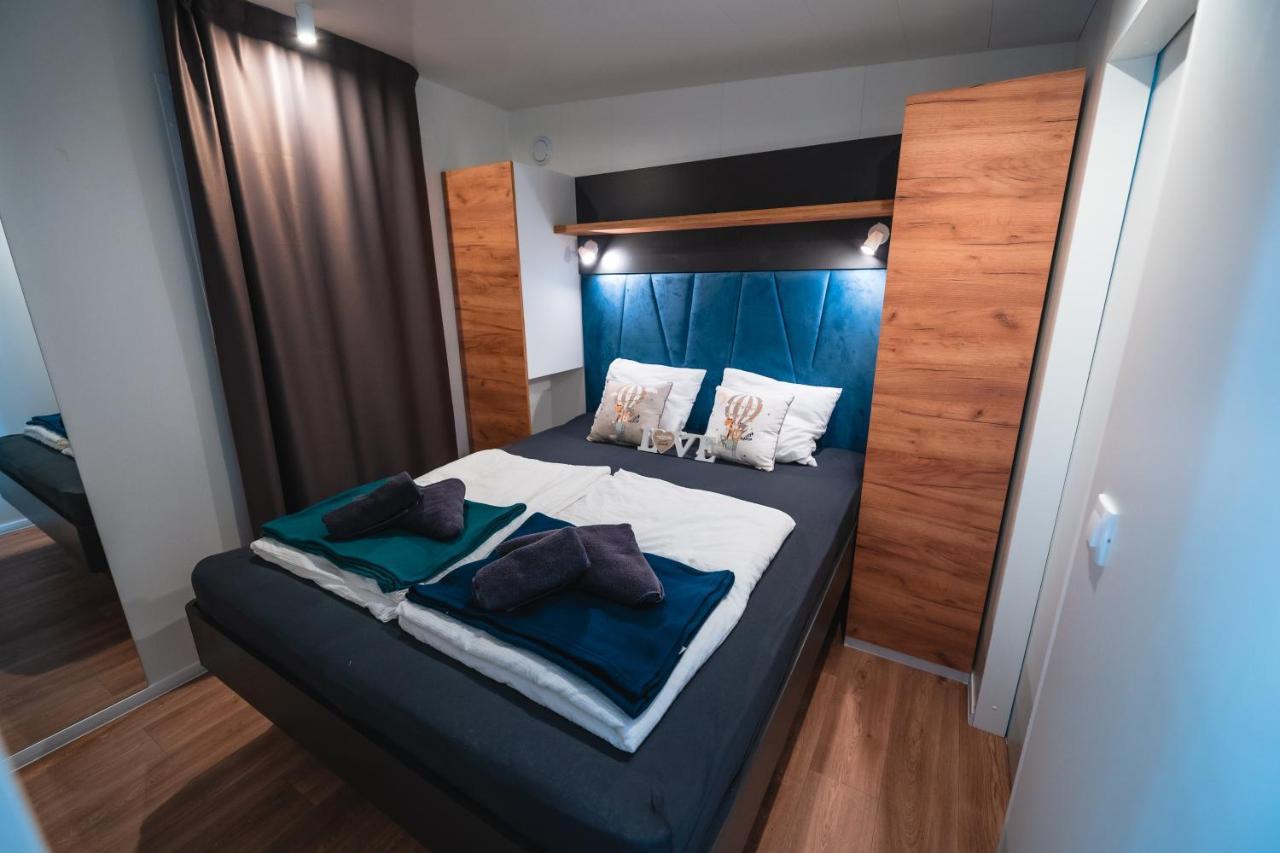 Mobile Homes Sea Princess Biograd Na Moru Eksteriør billede
